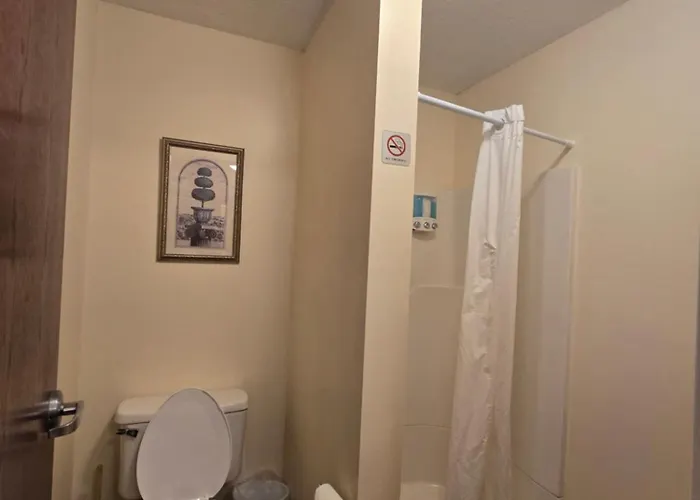 Stay Pittsburgh Hostel