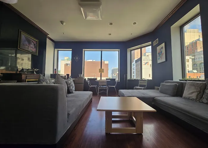 Stay Pittsburgh Hostel